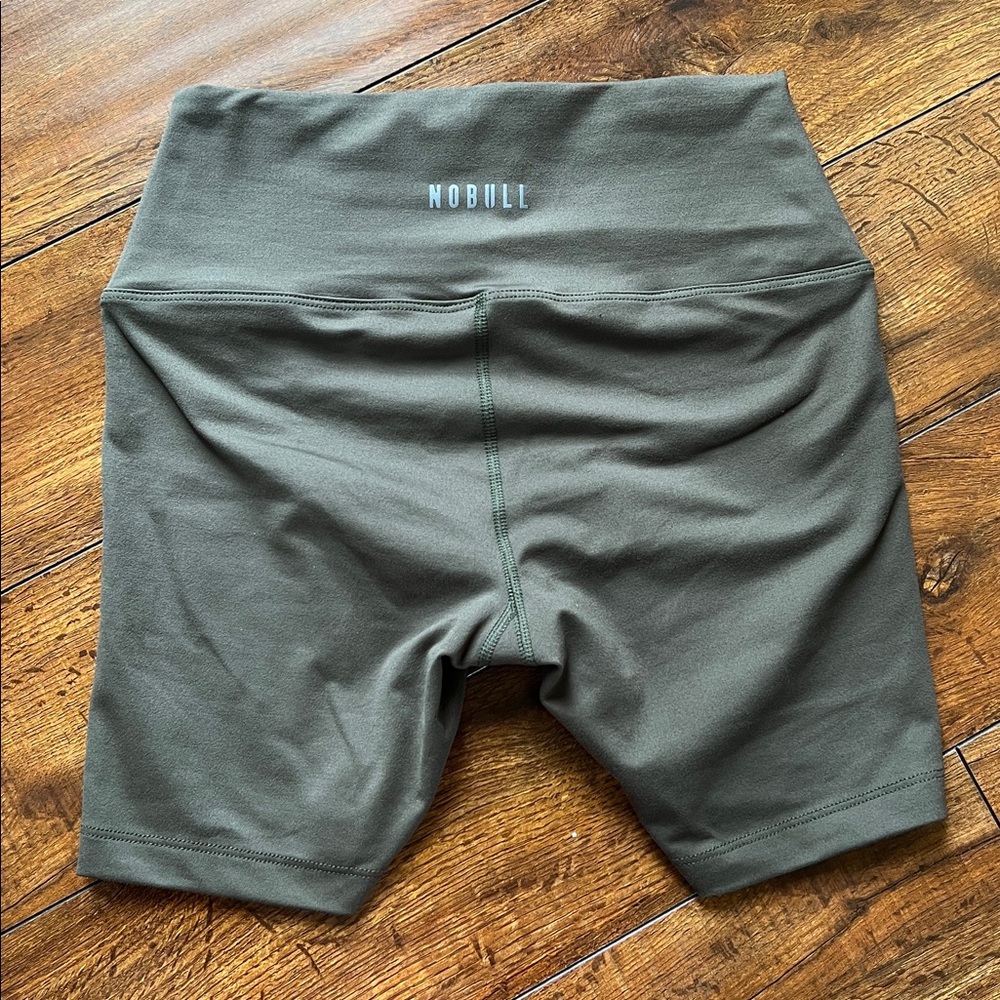 Nobull Women's High-Rise Matte Short 6"